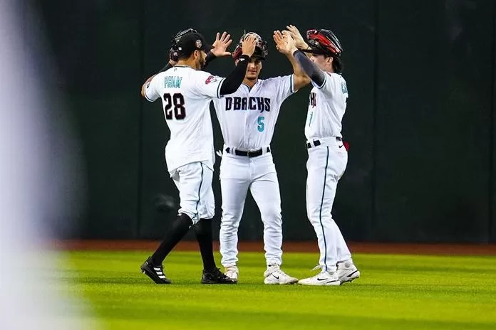 Diamondbacks vencem Reds com home run de Corbin Carroll na oitava entrada