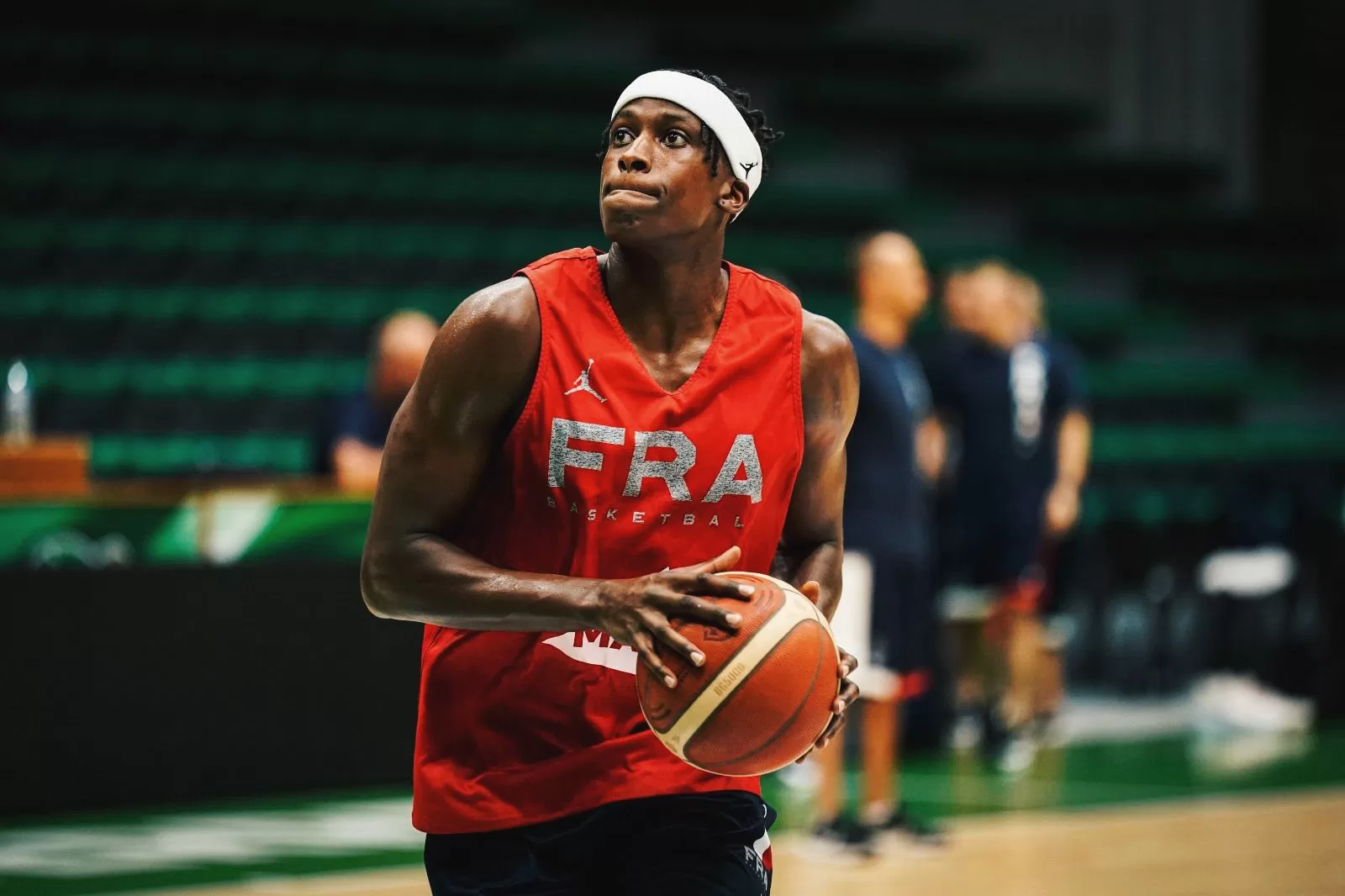 Frank Ntilikina é cortado da seleção francesa