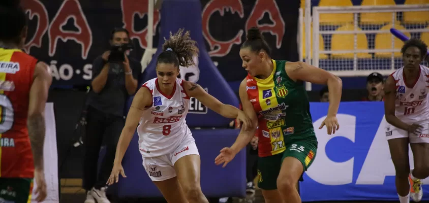 Gabriella Sossô encara Gabriela Guimarães no jogo 2 da final da LBF 2023