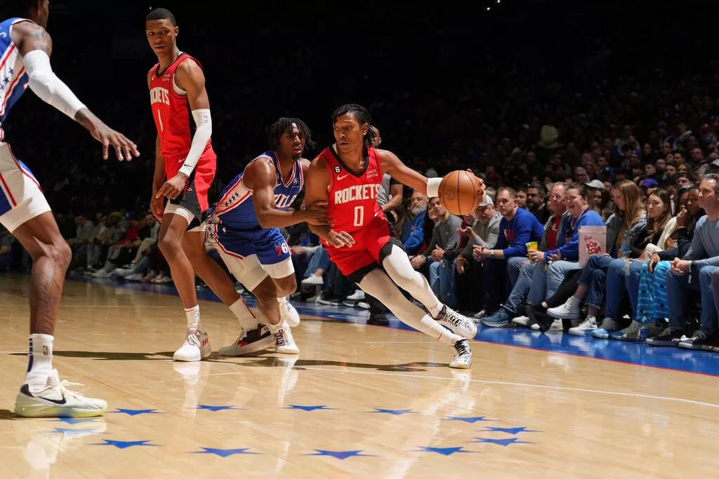 TyTy Washington Jr. em ação pelos Rockets