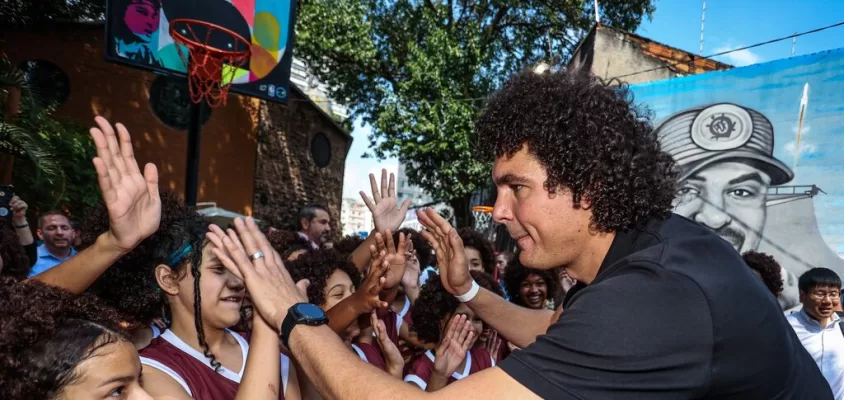 Varejão inaugura quadra em São Paulo