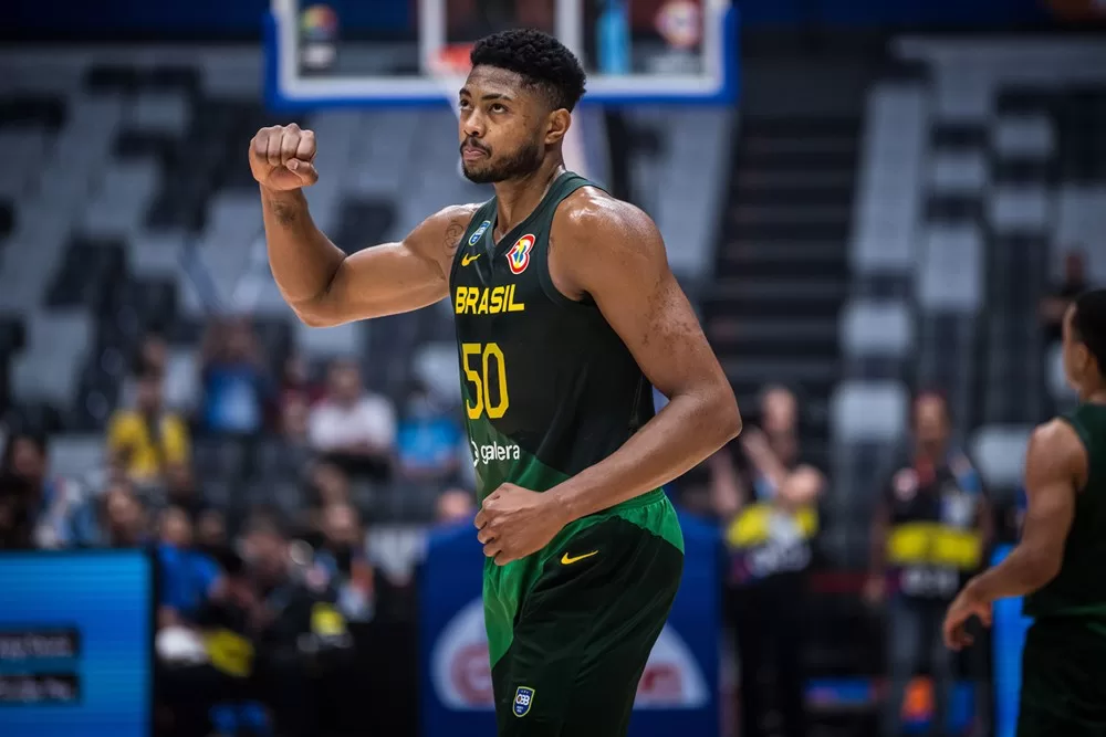 Caboclo na campanha do Brasil na Copa do Mundo de Basquete 2023