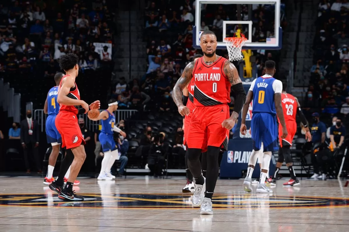 Lillard em confronto contra os Nuggets, em 2022