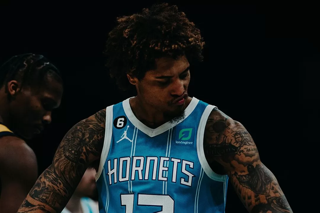 Oubre Jr. deve assinar com os 76ers