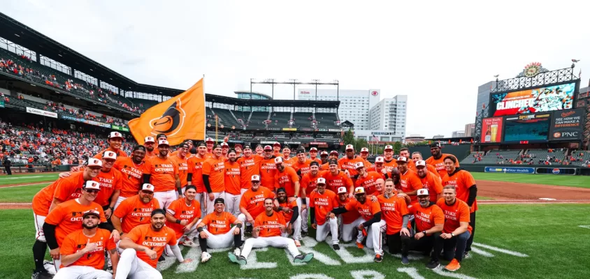 O Baltimore Orioles garantiu sua primeira ida aos playoffs desde 2017 com a vitória sobre os Rays