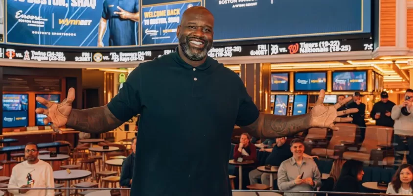 Shaquille O'Neal exalta Oscar em post