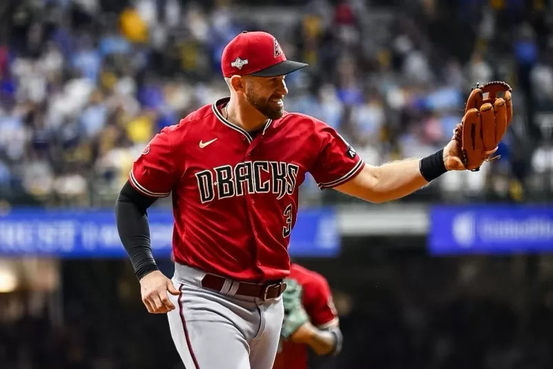 Diamondbacks vencem Brewers e ficam próximos da série divisional