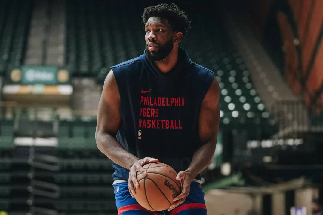 Joel Embiid no training camp 2023 dos 76ers