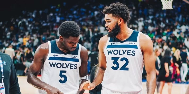 Edwards e Towns em vitória dos Timberwolves sobre os Mavericks