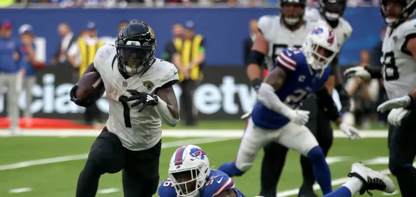 Jacksonville Jaguars Travis Etienne jr runs in to score his sides second touchdown during the NFL international match at the Tottenham Hotspur Stadium, London. Picture date: Sunday October 8, 2023