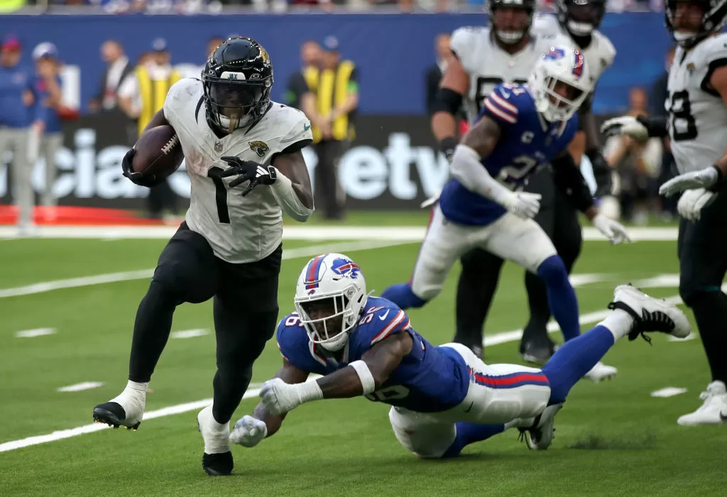 Jacksonville Jaguars Travis Etienne jr runs in to score his sides second touchdown during the NFL international match at the Tottenham Hotspur Stadium, London. Picture date: Sunday October 8, 2023