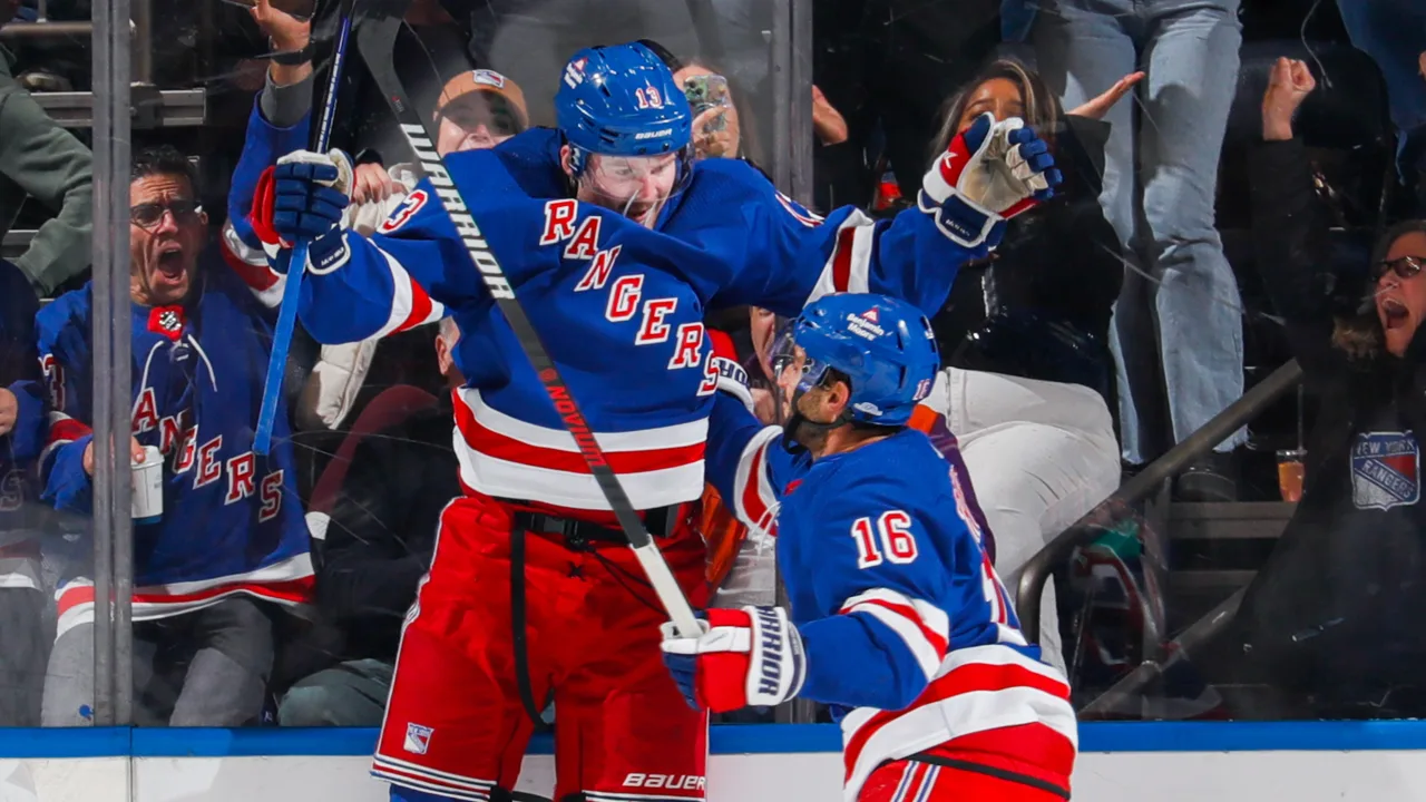 Lafreniere decide e Rangers vencem Blue Jackets no shootout