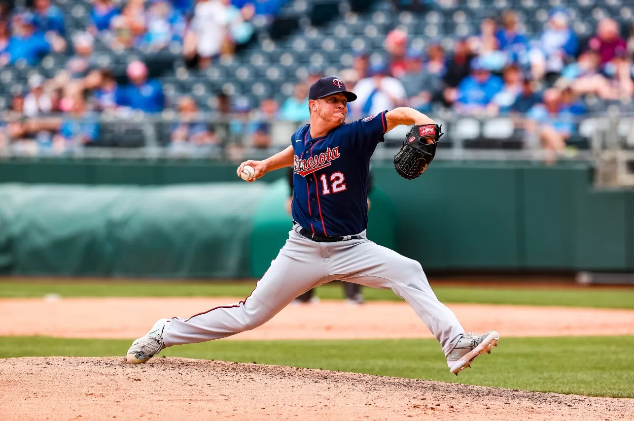 Emilio Pagan enquanto era jogador do Minnesota Twins