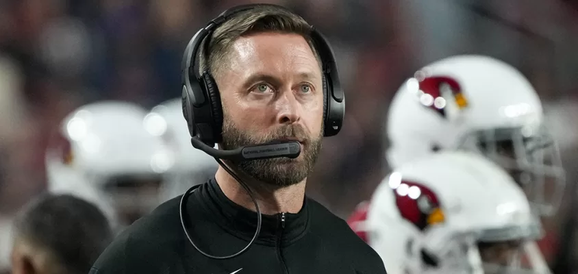 Las Vegas Raiders expected to hire former Cardinals head coach Kliff Kingsbury as offensive coordinator