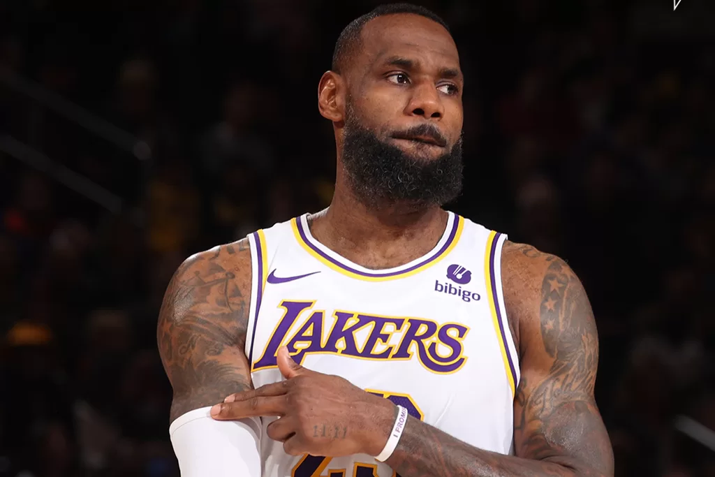 LeBron James - Los Angeles Lakers