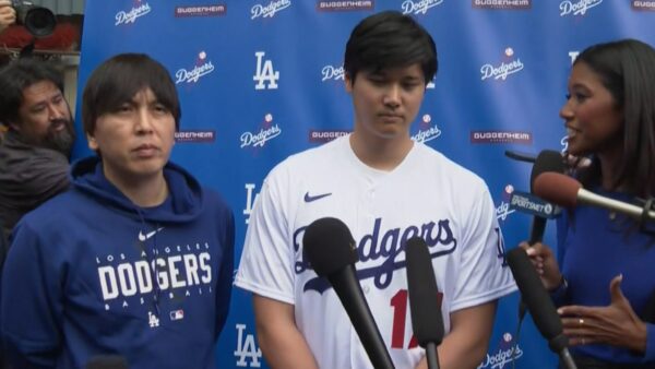 Shohei Ohtani está otimista sobre jogar Opening Day 2024