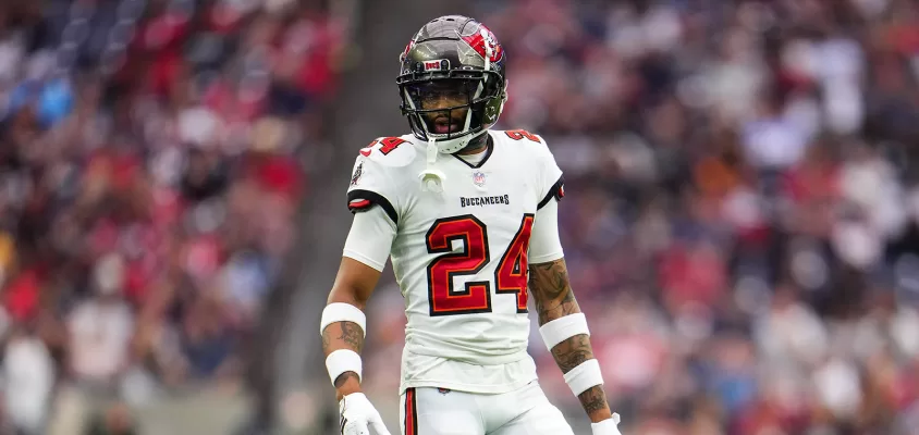 Detroit Lions acquiring CB Carlton Davis from Buccaneers