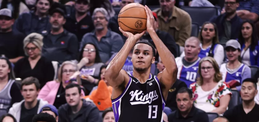 Kings vencem 76ers com grandes atuações de Fox e Murray