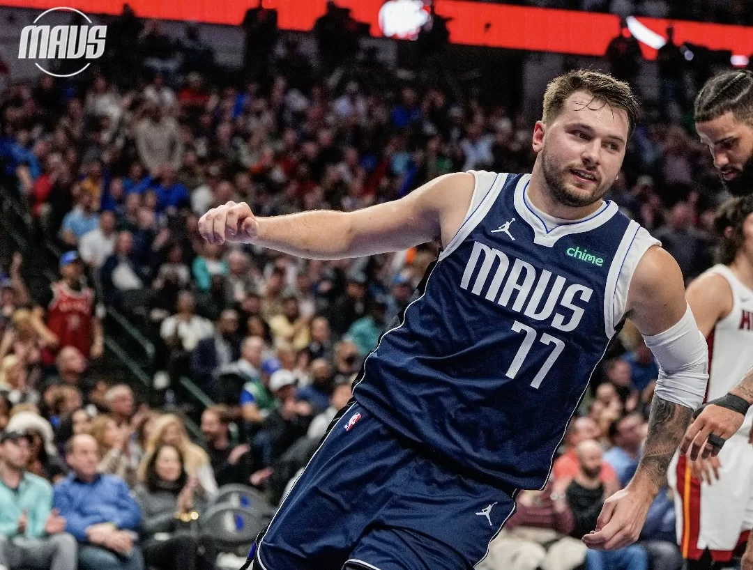 Com mais um triplo-duplo, Doncic faz história e Mavs vencem Heat