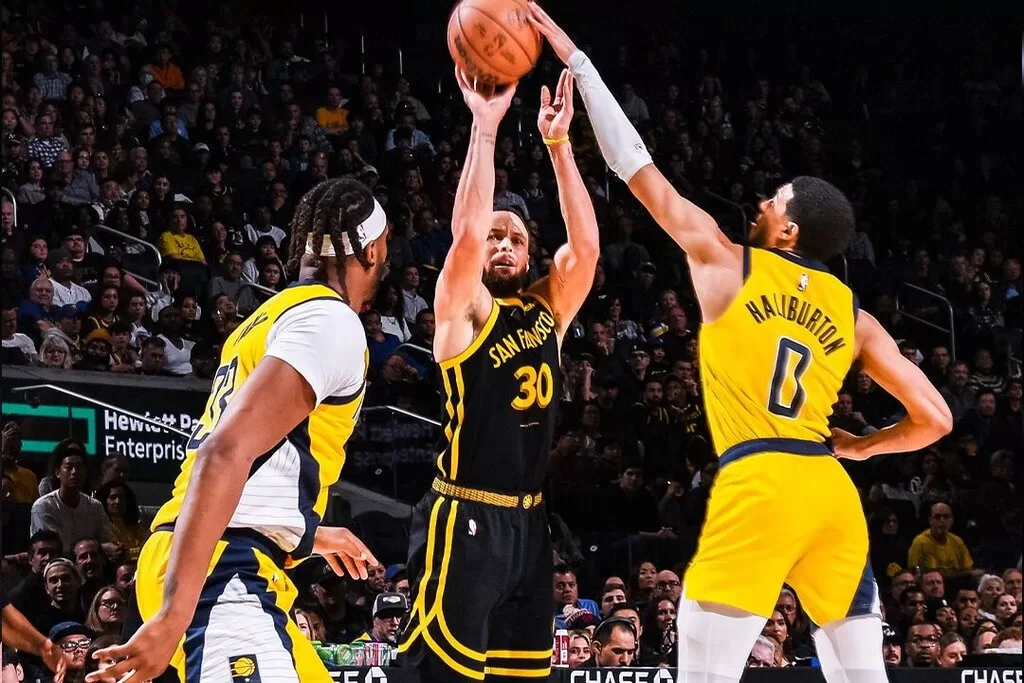 Tyrese Haliburton, Stephen Curry, Myles Turner - Indiana Pacers @ Golden State Warriors