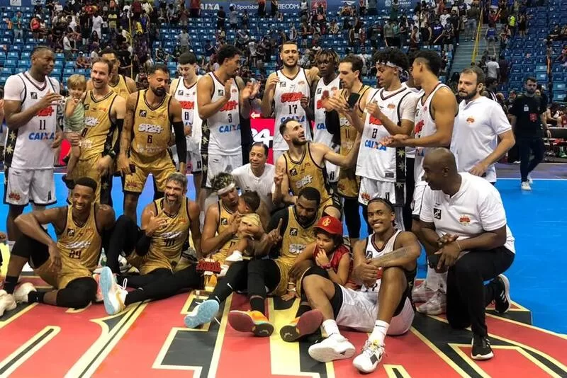 Times André Góes e Márcio - Jogo das Celebridades 2024 do NBB