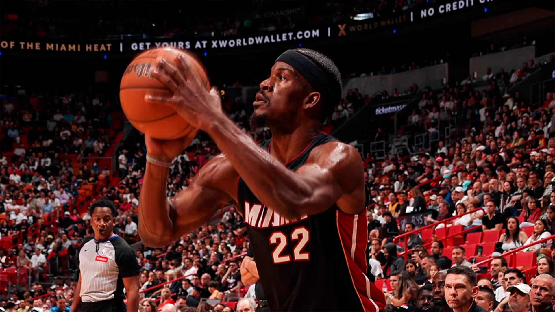 Com Jimmy Butler no modo playoffs ativado, Miami Heat derrota Utah Jazz