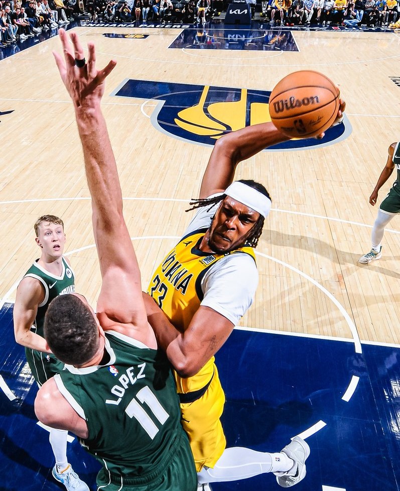 Turner e Brook Lopez