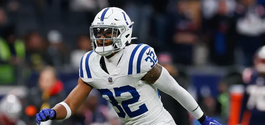 Indianapolis Colts renova com Julian Blackmon por um ano