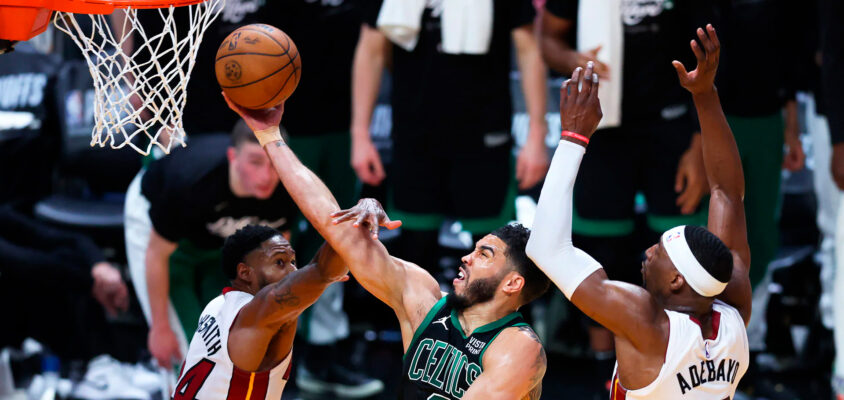 Celtics dominam partida desde o começo, derrotam Heat e retomam vantagem na série