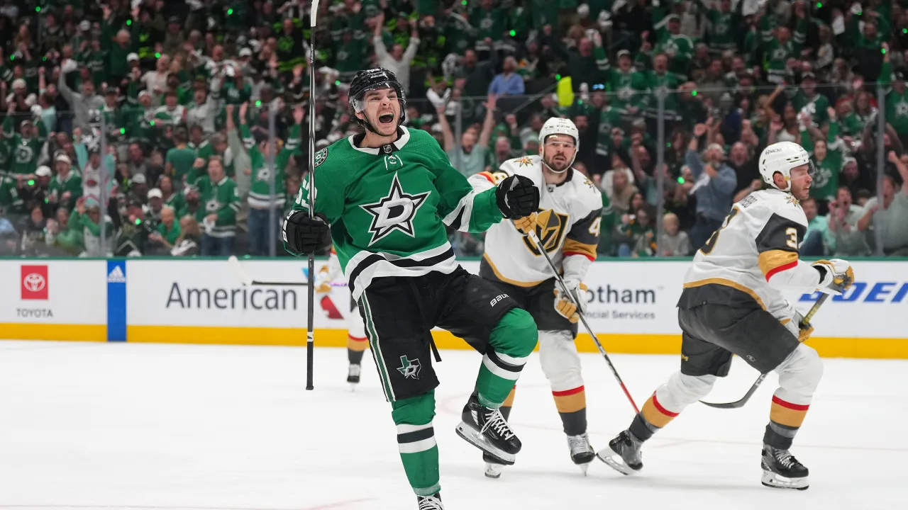 Stars vencem Golden Knights no jogo decisivo e se classificam