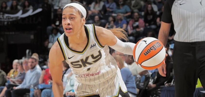 Chennedy Carter - Chicago Sky