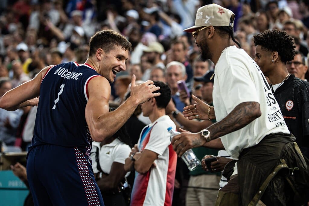 Bogdan Bogdanovic, Carmelo Anthony