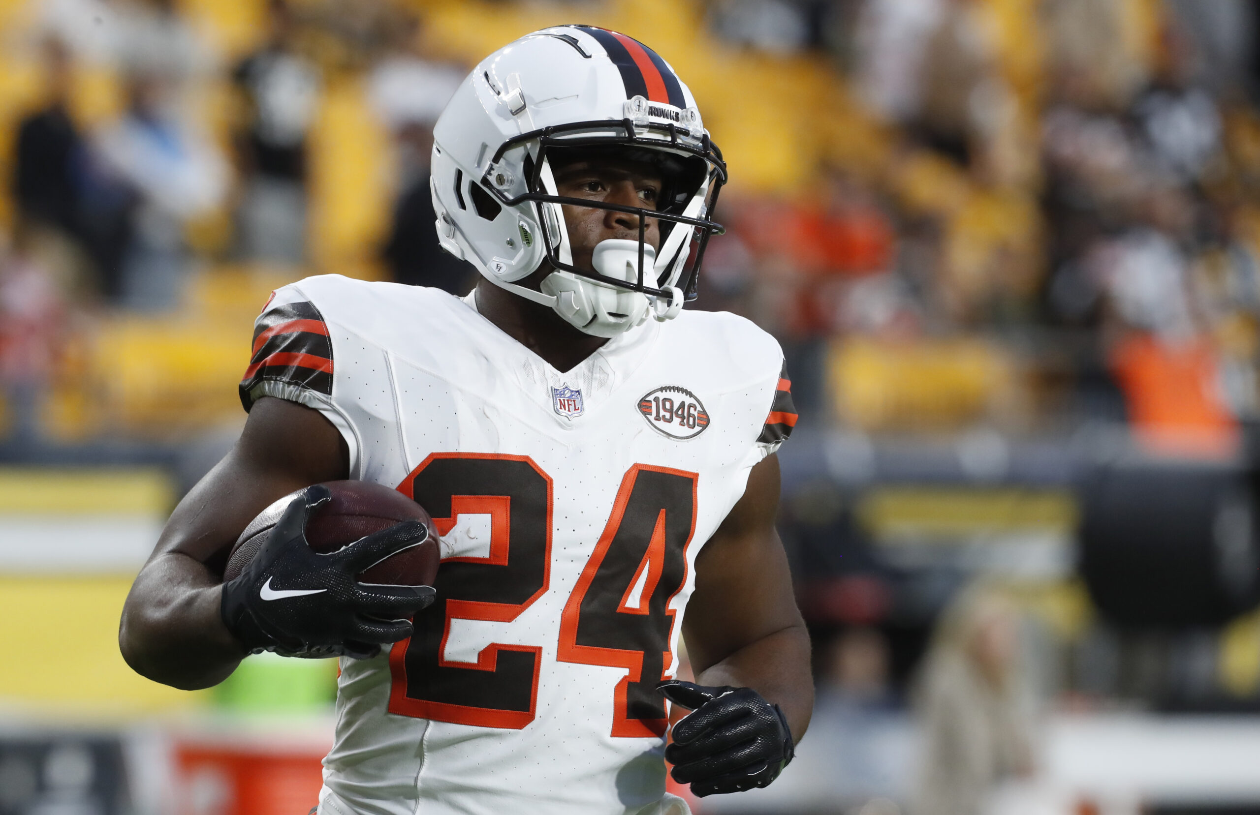 Sep 18, 2023; Pittsburgh, Pennsylvania, USA; Cleveland Browns running back Nick Chubb (24) warms up before the game against the Pittsburgh Steelers at Acrisure Stadium.