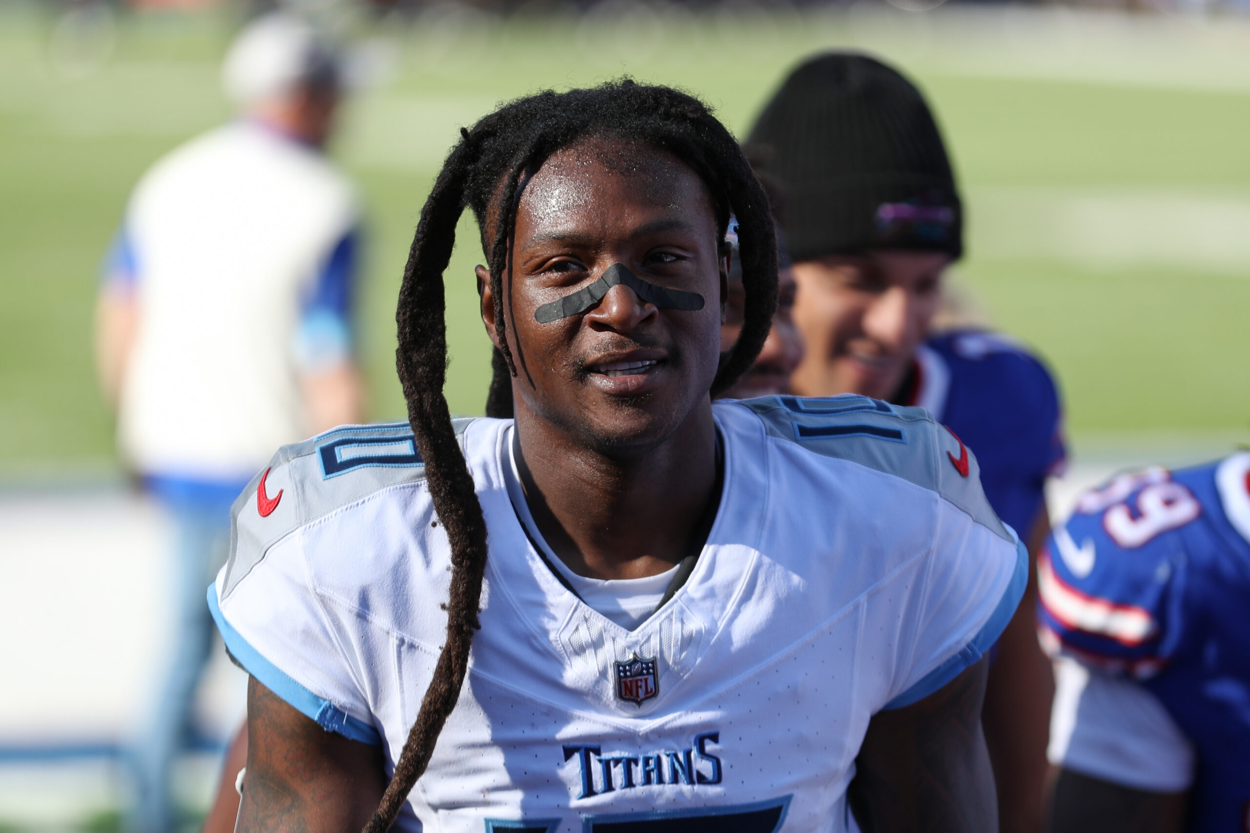 ORCHARD PARK, NEW YORK - OCTOBER 20: DeAndre Hopkins #10 of the Tennessee Titans walks off the field during halftime against the Buffalo Bills at Highmark Stadium on October 20, 2024 in Orchard Park, New York.