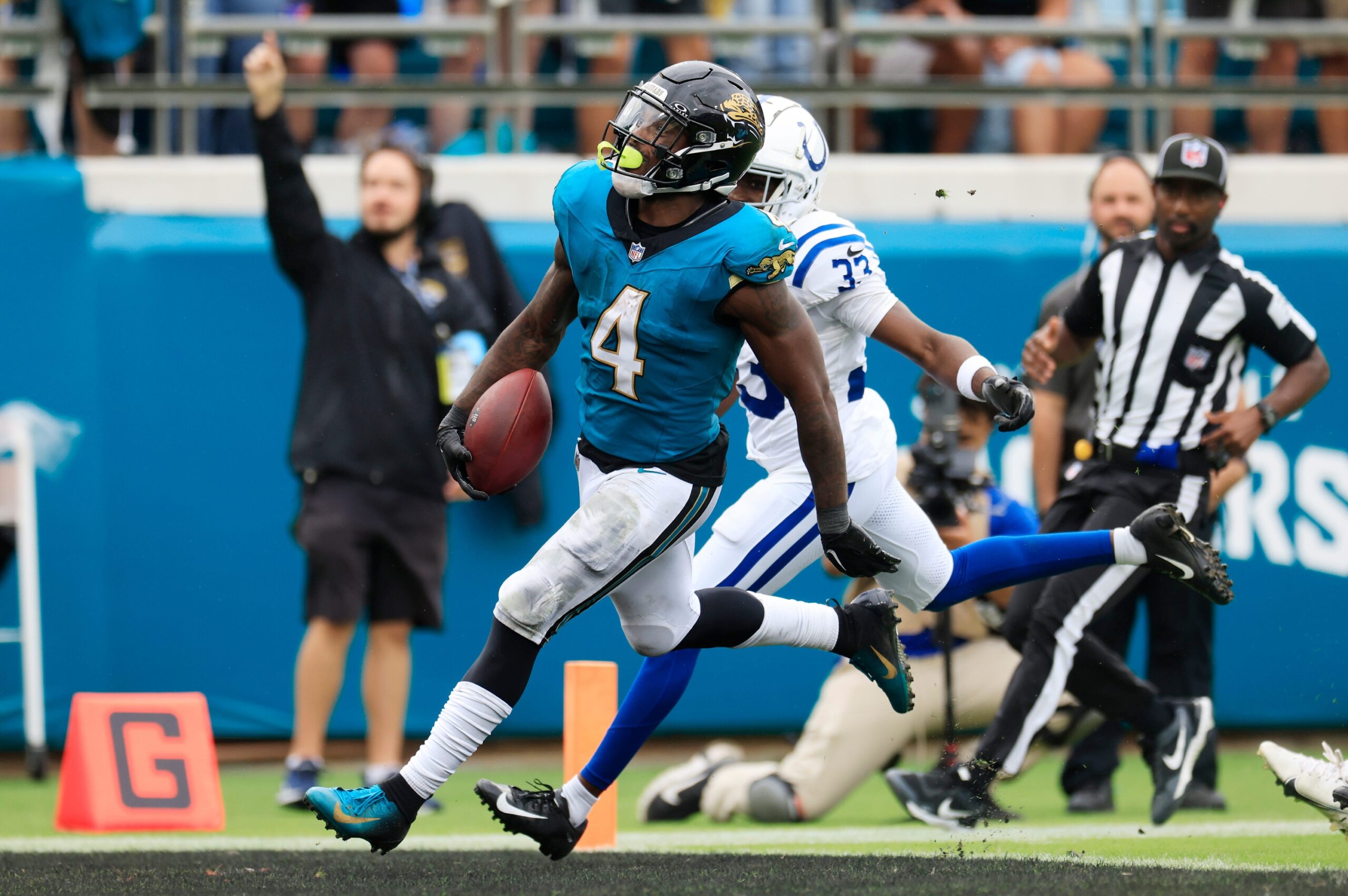 Jaguars running back Tank Bigsby rushed for 101 yards and a pair of touchdowns in Week 5 against the Colts.