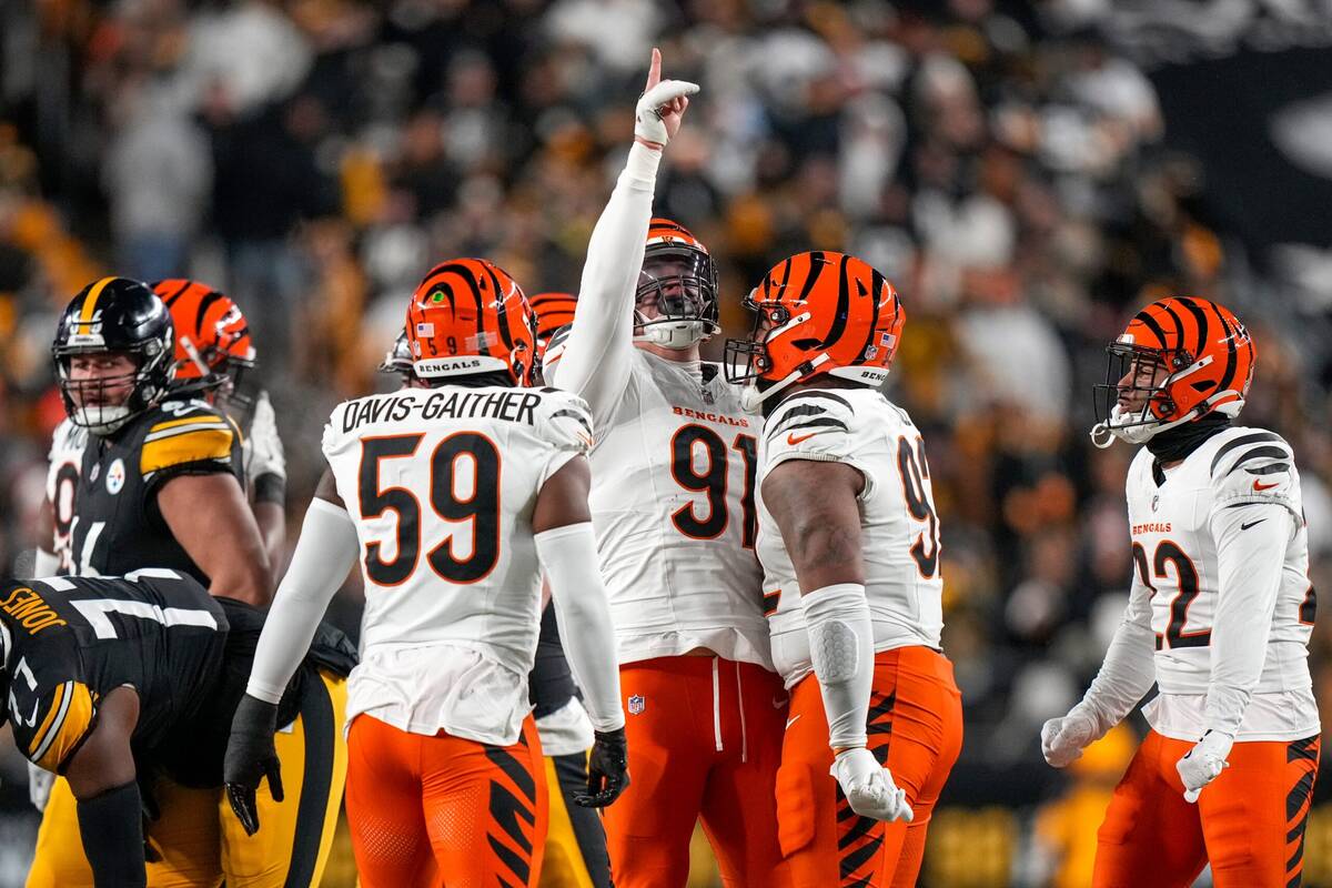 Defesa do Cincinnati Bengals (Foto: Sam Greene/The Enquirer / USA TODAY NETWORK via Imagn Image)